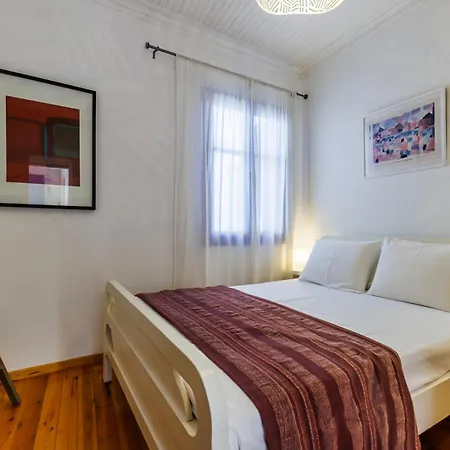 Whiteblue House - Traditional Settlement Holiday home *